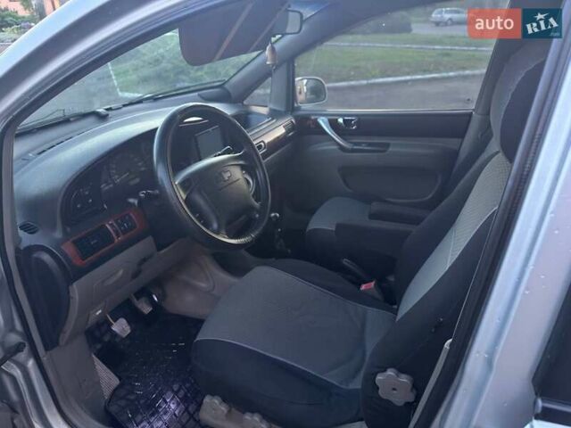 Серый Шевроле Такума, объемом двигателя 2 л и пробегом 269 тыс. км за 3500 $, фото 9 на Automoto.ua