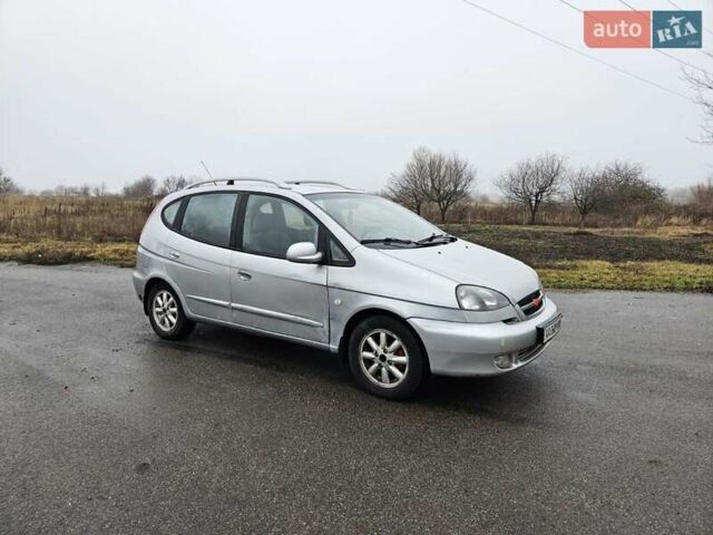 Серый Шевроле Такума, объемом двигателя 2 л и пробегом 175 тыс. км за 2300 $, фото 4 на Automoto.ua