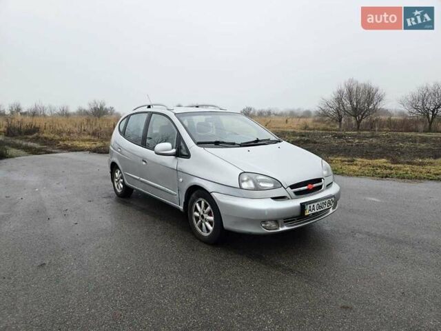 Серый Шевроле Такума, объемом двигателя 2 л и пробегом 175 тыс. км за 2300 $, фото 32 на Automoto.ua