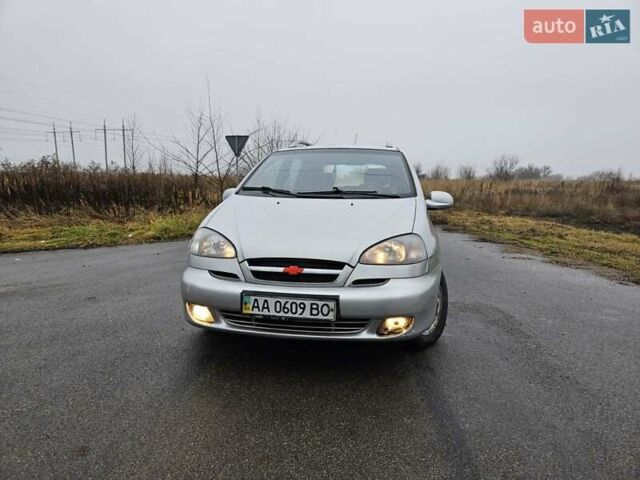 Серый Шевроле Такума, объемом двигателя 2 л и пробегом 175 тыс. км за 2300 $, фото 3 на Automoto.ua