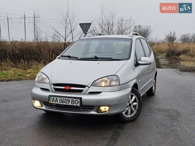 Серый Шевроле Такума, объемом двигателя 2 л и пробегом 175 тыс. км за 2300 $, фото 7 на Automoto.ua