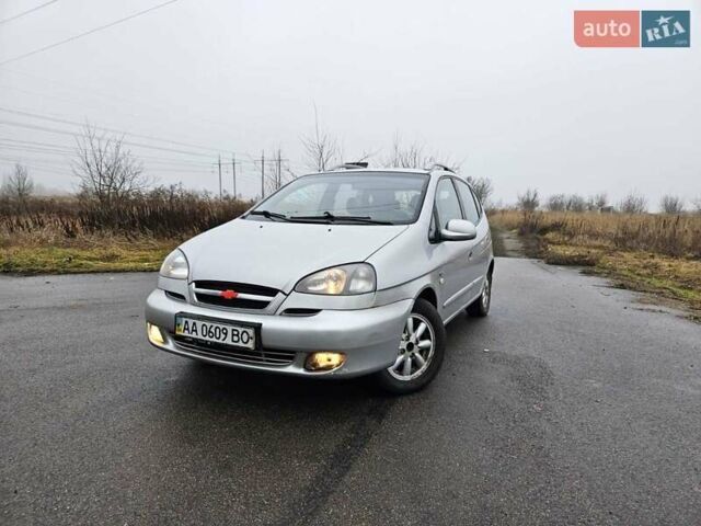 Серый Шевроле Такума, объемом двигателя 2 л и пробегом 175 тыс. км за 2300 $, фото 2 на Automoto.ua
