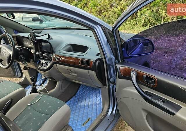 Сірий Шевроле Такума, об'ємом двигуна 2 л та пробігом 360 тис. км за 2100 $, фото 6 на Automoto.ua