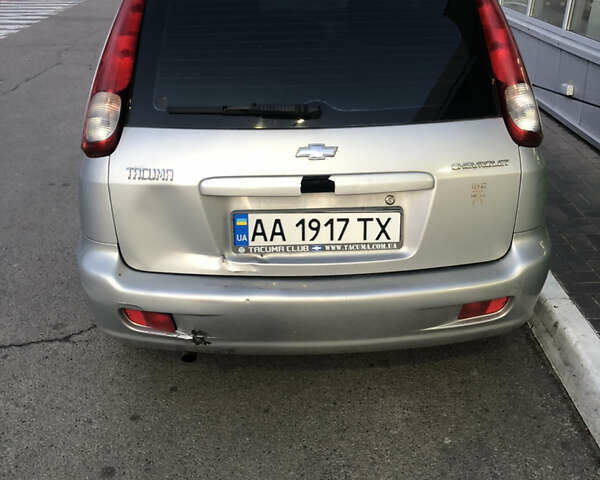 Серый Шевроле Такума, объемом двигателя 2 л и пробегом 208 тыс. км за 2200 $, фото 4 на Automoto.ua