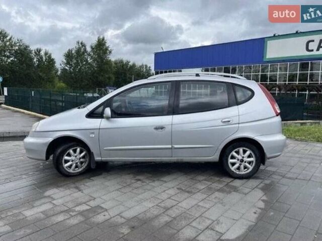 Серый Шевроле Такума, объемом двигателя 2 л и пробегом 334 тыс. км за 3300 $, фото 1 на Automoto.ua