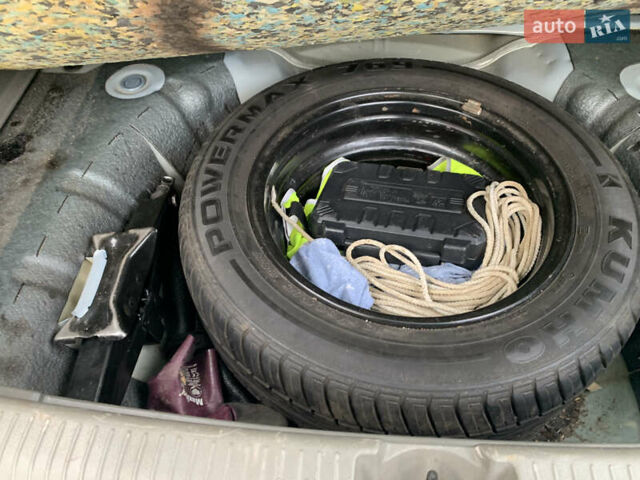 Серый Шевроле Такума, объемом двигателя 2 л и пробегом 137 тыс. км за 4000 $, фото 14 на Automoto.ua