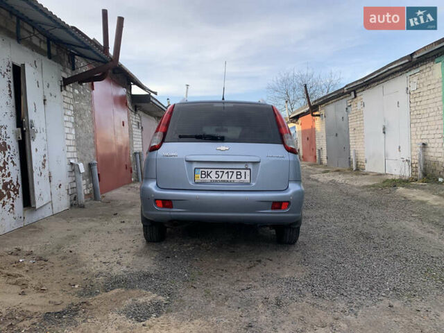 Серый Шевроле Такума, объемом двигателя 2 л и пробегом 137 тыс. км за 4000 $, фото 3 на Automoto.ua