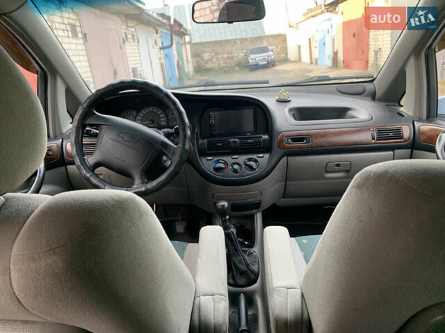 Серый Шевроле Такума, объемом двигателя 2 л и пробегом 137 тыс. км за 4000 $, фото 8 на Automoto.ua