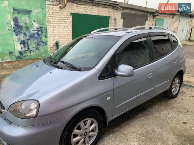 Серый Шевроле Такума, объемом двигателя 2 л и пробегом 137 тыс. км за 4000 $, фото 2 на Automoto.ua