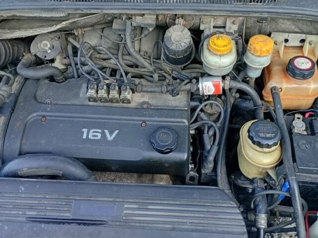 Серый Шевроле Такума, объемом двигателя 1.6 л и пробегом 292 тыс. км за 2700 $, фото 12 на Automoto.ua