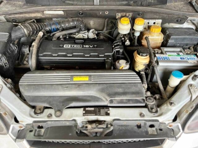 Серый Шевроле Такума, объемом двигателя 2 л и пробегом 280 тыс. км за 3500 $, фото 15 на Automoto.ua