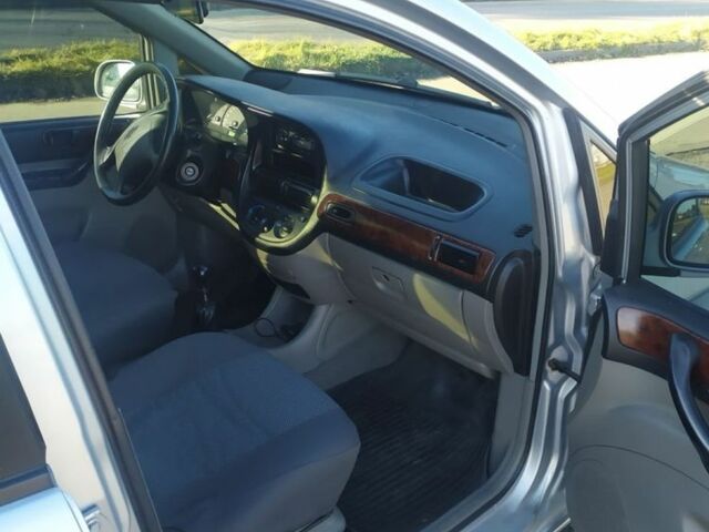 Сірий Шевроле Такума, об'ємом двигуна 2 л та пробігом 143 тис. км за 2900 $, фото 4 на Automoto.ua