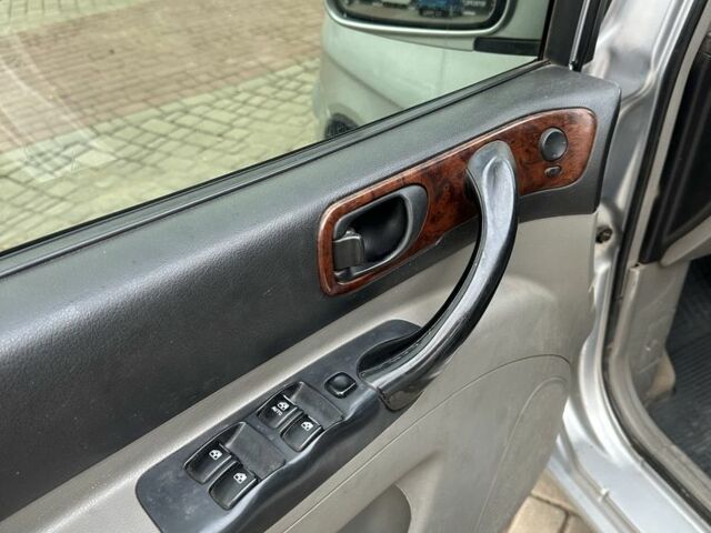 Сірий Шевроле Такума, об'ємом двигуна 2 л та пробігом 290 тис. км за 3000 $, фото 6 на Automoto.ua