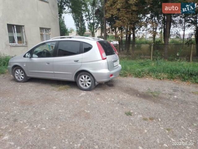 Серый Шевроле Такума, объемом двигателя 2 л и пробегом 340 тыс. км за 2900 $, фото 3 на Automoto.ua