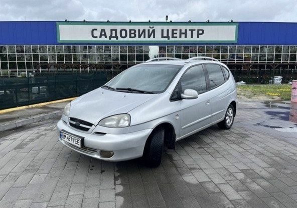 Серый Шевроле Такума, объемом двигателя 2 л и пробегом 334 тыс. км за 3300 $, фото 1 на Automoto.ua