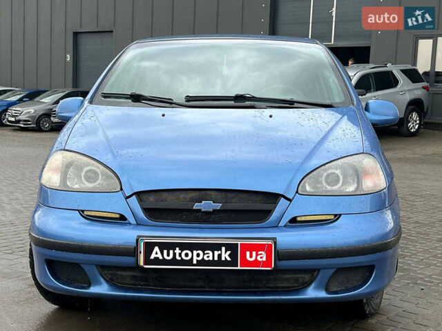 Синий Шевроле Такума, объемом двигателя 1.6 л и пробегом 378 тыс. км за 2940 $, фото 1 на Automoto.ua