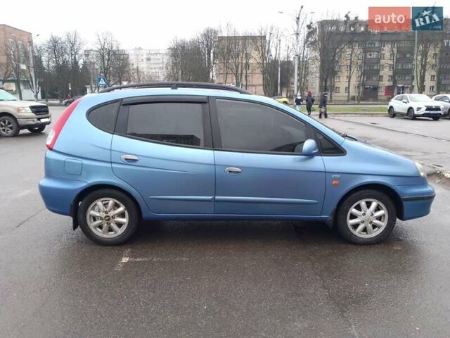 Синій Шевроле Такума, об'ємом двигуна 2 л та пробігом 120 тис. км за 2500 $, фото 3 на Automoto.ua