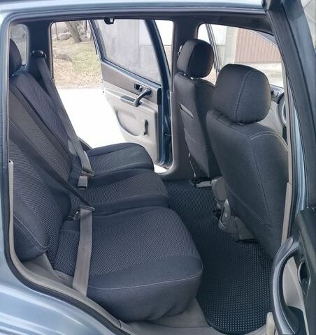 Синий Шевроле Такума, объемом двигателя 1.6 л и пробегом 235 тыс. км за 3500 $, фото 4 на Automoto.ua