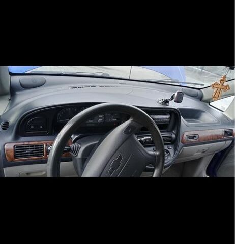 Синий Шевроле Такума, объемом двигателя 2 л и пробегом 227 тыс. км за 3000 $, фото 7 на Automoto.ua