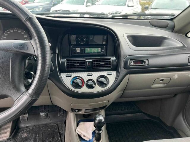 Синий Шевроле Такума, объемом двигателя 1.6 л и пробегом 378 тыс. км за 2940 $, фото 23 на Automoto.ua