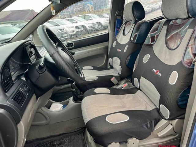 Синий Шевроле Такума, объемом двигателя 1.6 л и пробегом 378 тыс. км за 2940 $, фото 17 на Automoto.ua