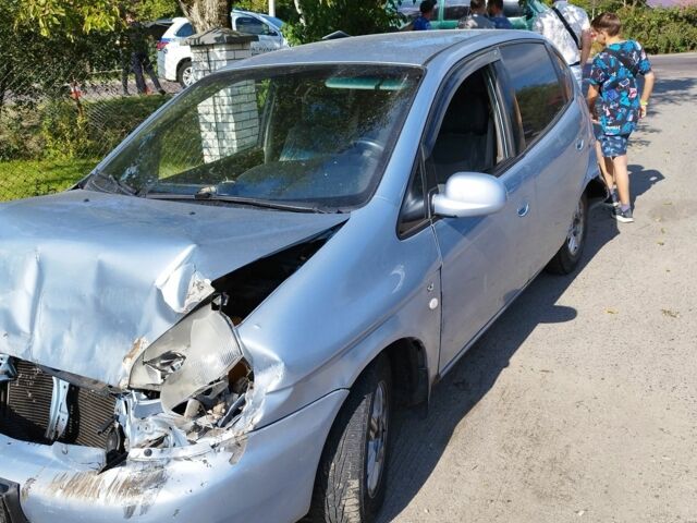 Синий Шевроле Такума, объемом двигателя 1.6 л и пробегом 292 тыс. км за 650 $, фото 1 на Automoto.ua