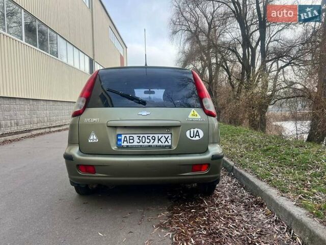 Зеленый Шевроле Такума, объемом двигателя 1.6 л и пробегом 280 тыс. км за 2800 $, фото 2 на Automoto.ua