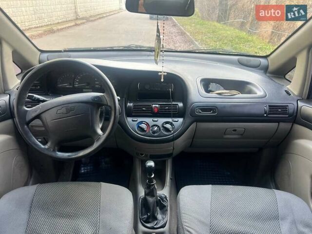 Зеленый Шевроле Такума, объемом двигателя 1.6 л и пробегом 280 тыс. км за 2800 $, фото 6 на Automoto.ua