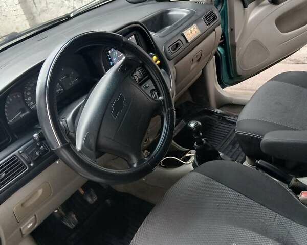 Зеленый Шевроле Такума, объемом двигателя 1.6 л и пробегом 180 тыс. км за 3100 $, фото 7 на Automoto.ua