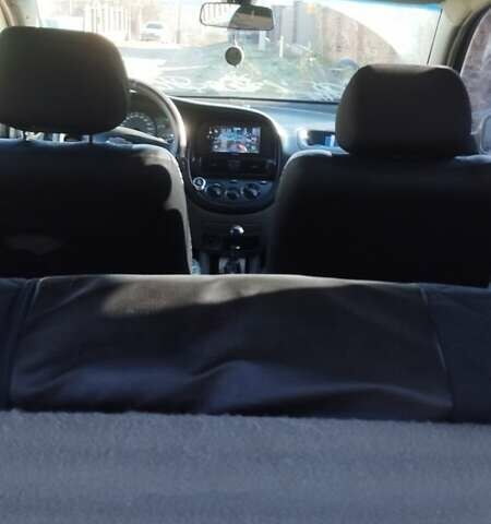 Зеленый Шевроле Такума, объемом двигателя 2 л и пробегом 216 тыс. км за 4000 $, фото 9 на Automoto.ua