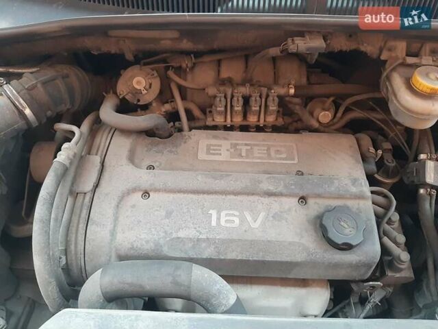 Зеленый Шевроле Такума, объемом двигателя 1.6 л и пробегом 282 тыс. км за 3700 $, фото 20 на Automoto.ua