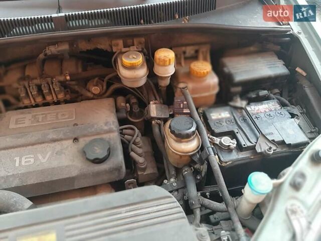 Зеленый Шевроле Такума, объемом двигателя 1.6 л и пробегом 282 тыс. км за 3700 $, фото 21 на Automoto.ua