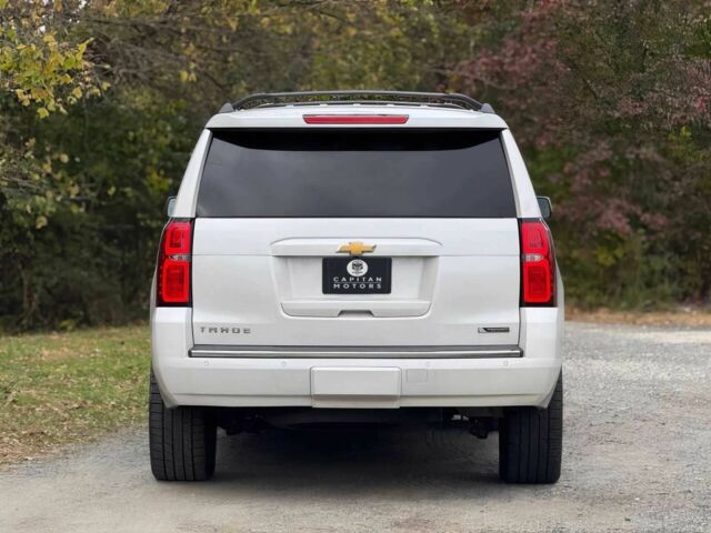 Белый Шевроле Тахо, объемом двигателя 5.3 л и пробегом 57 тыс. км за 5900 $, фото 5 на Automoto.ua