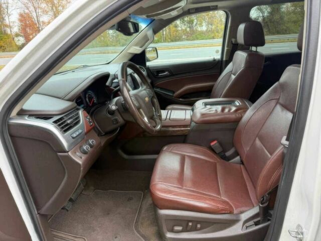 Белый Шевроле Тахо, объемом двигателя 5.3 л и пробегом 57 тыс. км за 5900 $, фото 9 на Automoto.ua