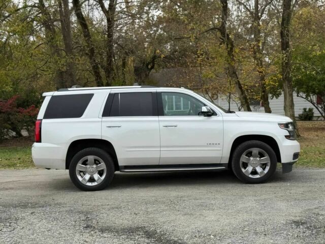 Белый Шевроле Тахо, объемом двигателя 5.3 л и пробегом 57 тыс. км за 5900 $, фото 7 на Automoto.ua