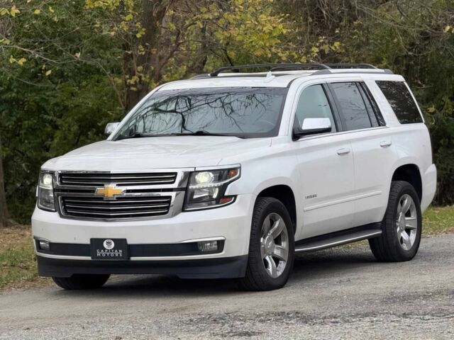 Белый Шевроле Тахо, объемом двигателя 5.3 л и пробегом 57 тыс. км за 5900 $, фото 2 на Automoto.ua