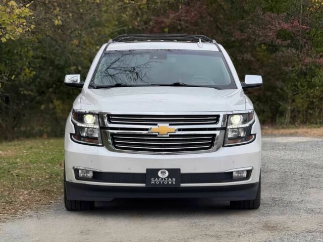 Белый Шевроле Тахо, объемом двигателя 5.3 л и пробегом 57 тыс. км за 5900 $, фото 1 на Automoto.ua