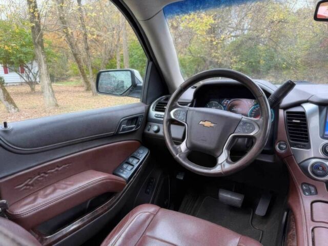 Белый Шевроле Тахо, объемом двигателя 5.3 л и пробегом 57 тыс. км за 5900 $, фото 11 на Automoto.ua