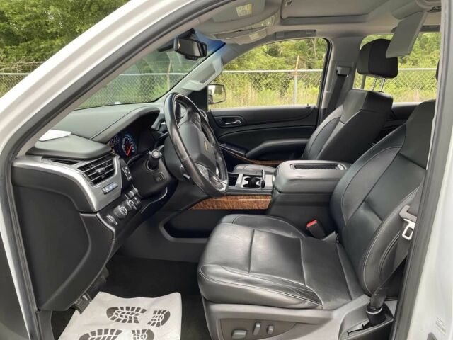 Шевроле Тахо 2018 в Одессе на Automoto.ua Белый Шевроле Тахо, объемом двигателя 6.2 л и пробегом 43 тыс. км за 13000 $, фото 9 на Automoto.ua