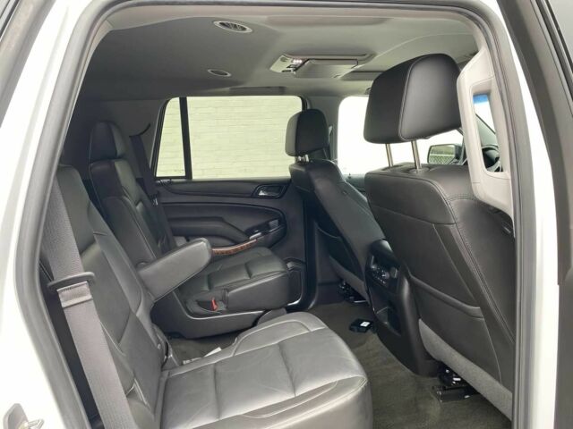 Шевроле Тахо 2018 в Одессе на Automoto.ua Белый Шевроле Тахо, объемом двигателя 6.2 л и пробегом 43 тыс. км за 13000 $, фото 10 на Automoto.ua