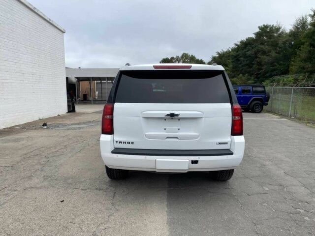 Шевроле Тахо 2018 в Одессе на Automoto.ua Белый Шевроле Тахо, объемом двигателя 6.2 л и пробегом 43 тыс. км за 13000 $, фото 5 на Automoto.ua