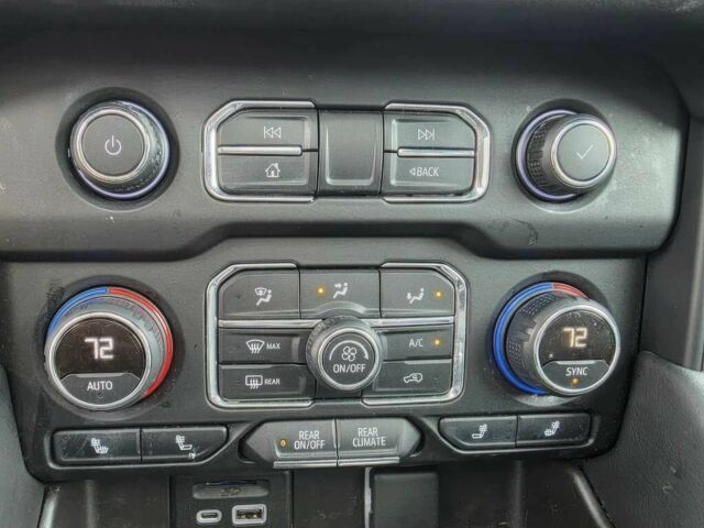 Білий Шевроле Тахо, об'ємом двигуна 5 л та пробігом 30 тис. км за 3800 $, фото 9 на Automoto.ua