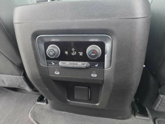 Білий Шевроле Тахо, об'ємом двигуна 5 л та пробігом 30 тис. км за 3800 $, фото 12 на Automoto.ua