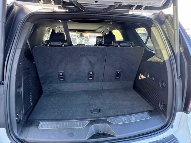 Білий Шевроле Тахо, об'ємом двигуна 5.3 л та пробігом 28 тис. км за 6400 $, фото 17 на Automoto.ua