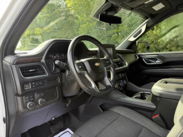 Белый Шевроле Тахо, объемом двигателя 5.3 л и пробегом 23 тыс. км за 31700 $, фото 11 на Automoto.ua