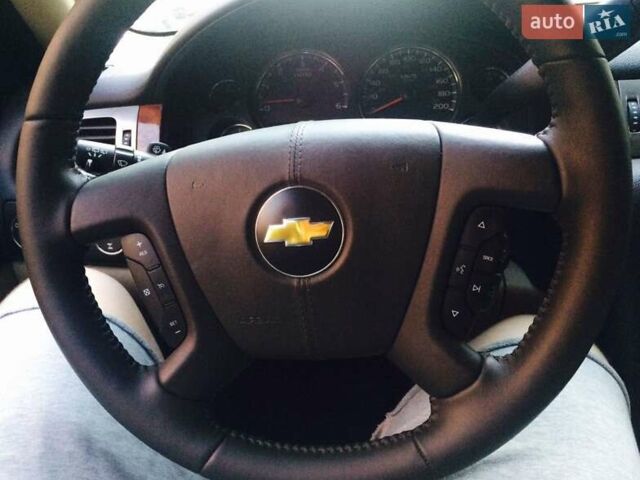 Черный Шевроле Тахо, объемом двигателя 5.3 л и пробегом 194 тыс. км за 16100 $, фото 19 на Automoto.ua