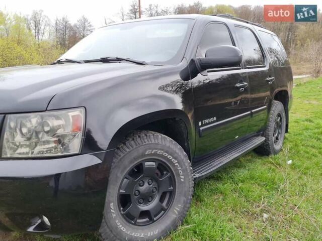 Черный Шевроле Тахо, объемом двигателя 5.3 л и пробегом 194 тыс. км за 16100 $, фото 4 на Automoto.ua