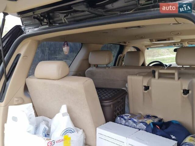 Черный Шевроле Тахо, объемом двигателя 5.3 л и пробегом 194 тыс. км за 16100 $, фото 24 на Automoto.ua