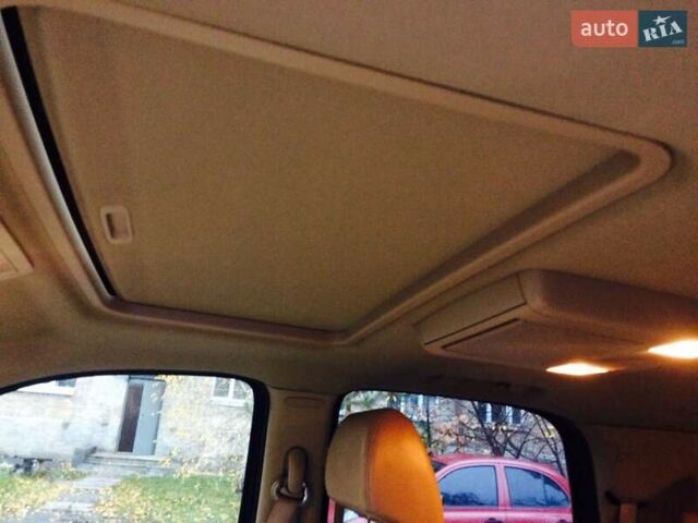 Черный Шевроле Тахо, объемом двигателя 5.3 л и пробегом 194 тыс. км за 16100 $, фото 17 на Automoto.ua