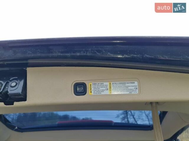 Черный Шевроле Тахо, объемом двигателя 5.3 л и пробегом 194 тыс. км за 16100 $, фото 23 на Automoto.ua